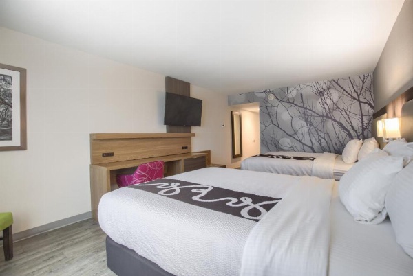 La Quinta by Wyndham Mobile image 5